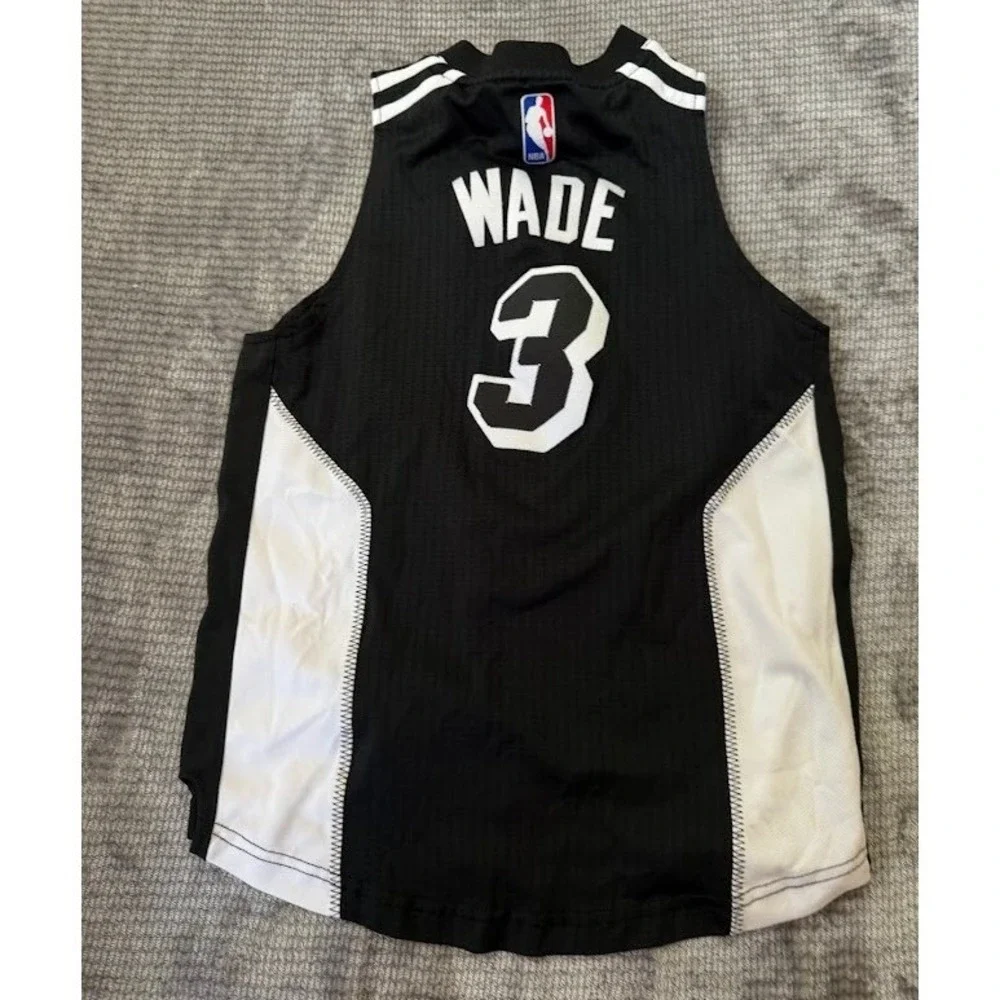 Adidas‎ Miami Heat Dwyane Wade 3 Swingman Jersey Back In Black Out White Boys S.